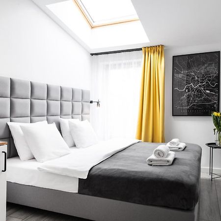 Househost Apartament: Ul. Miodowa 42/42A Cracovia Exterior foto